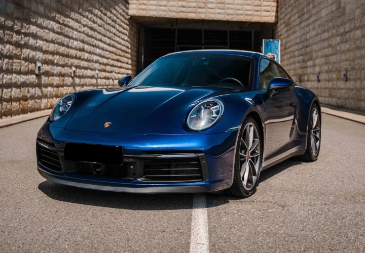 Porsche 911 Carrera Dubai Rental: Drive in Style and Performance